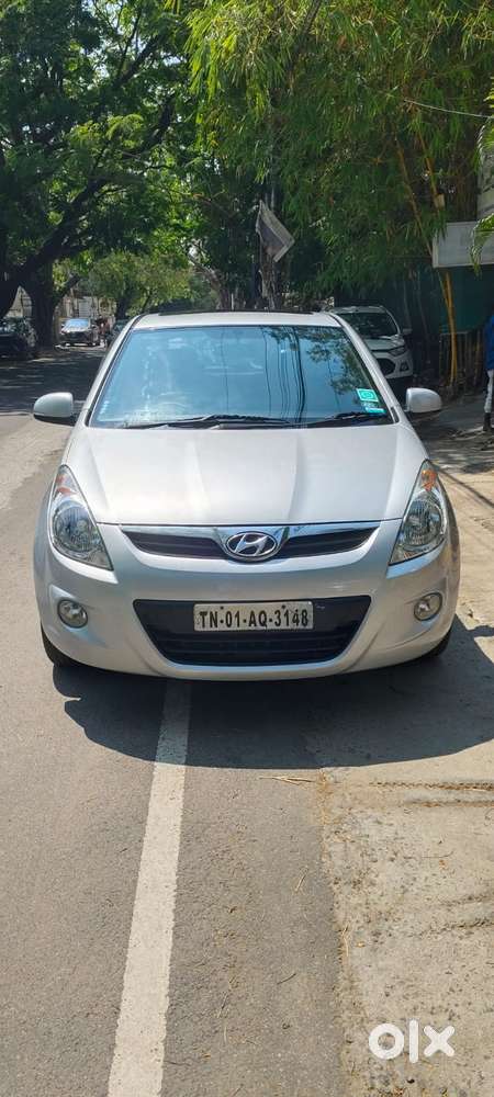 Hyundai I20 2010-2012 1.2 Asta Option With Sunroof, 2011, Petrol