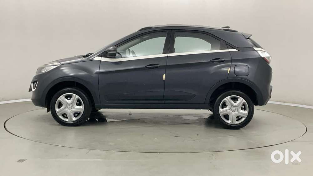 Tata Nexon 1.2 Revotron Xt Plus, 2019, Petrol