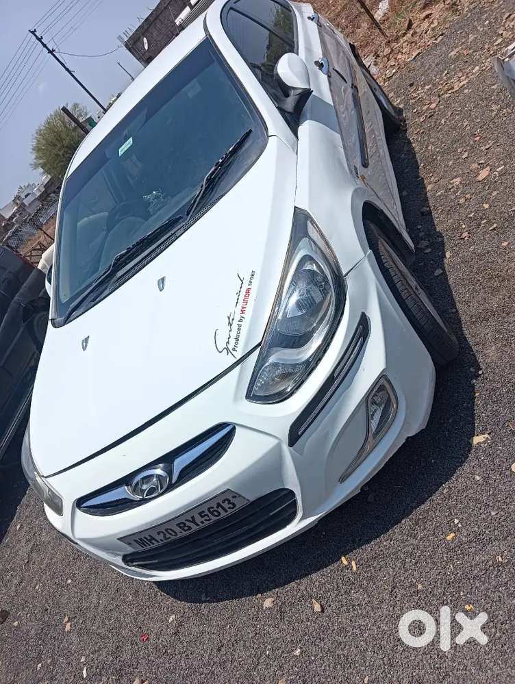 Hyundai Verna 2011