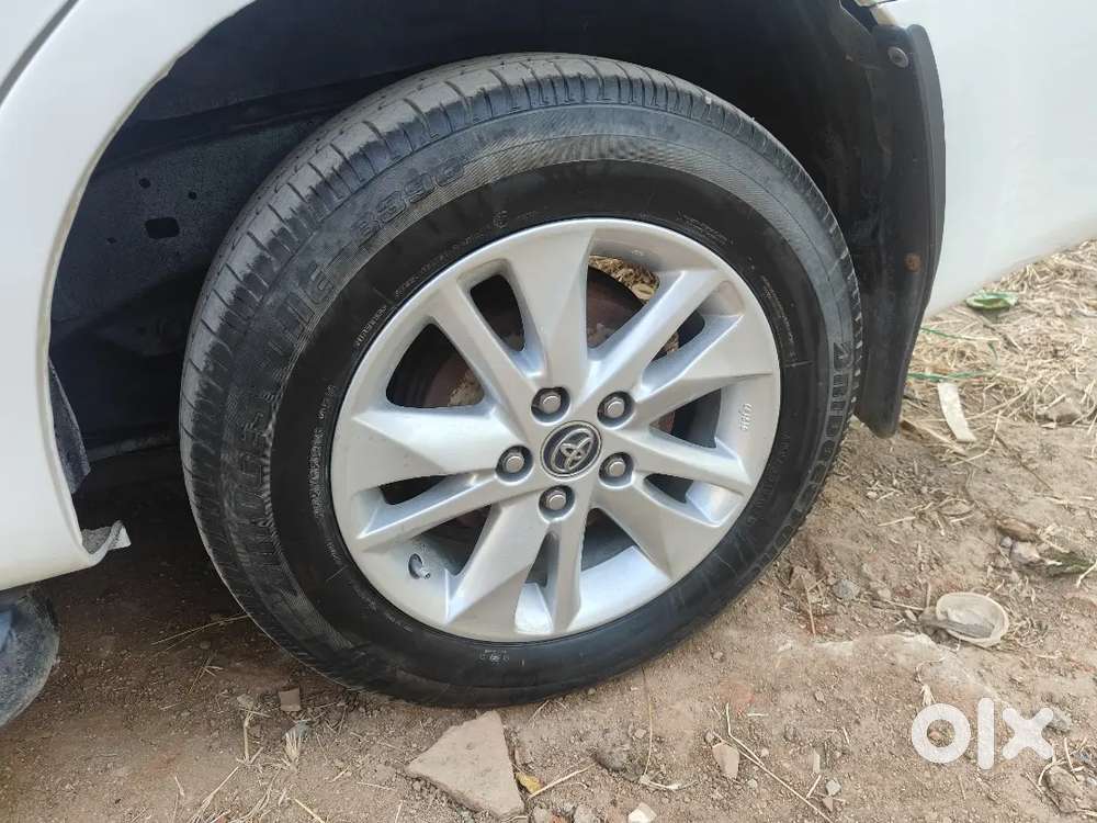 Toyota Innova Crysta 2017