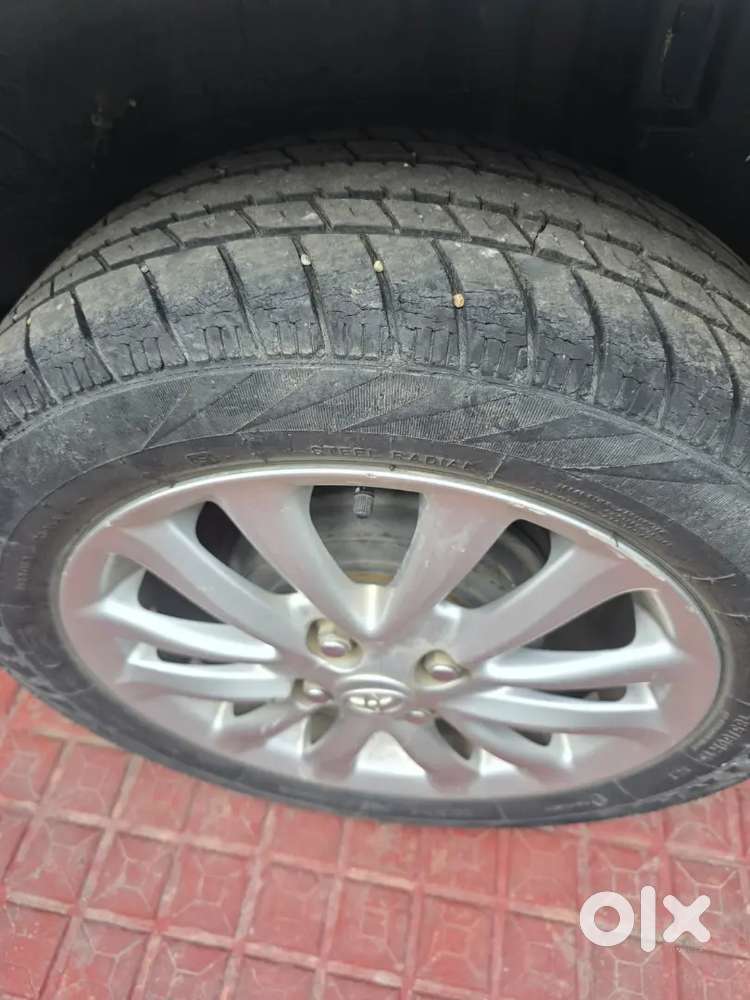 Toyota Etios [2012] Petrol