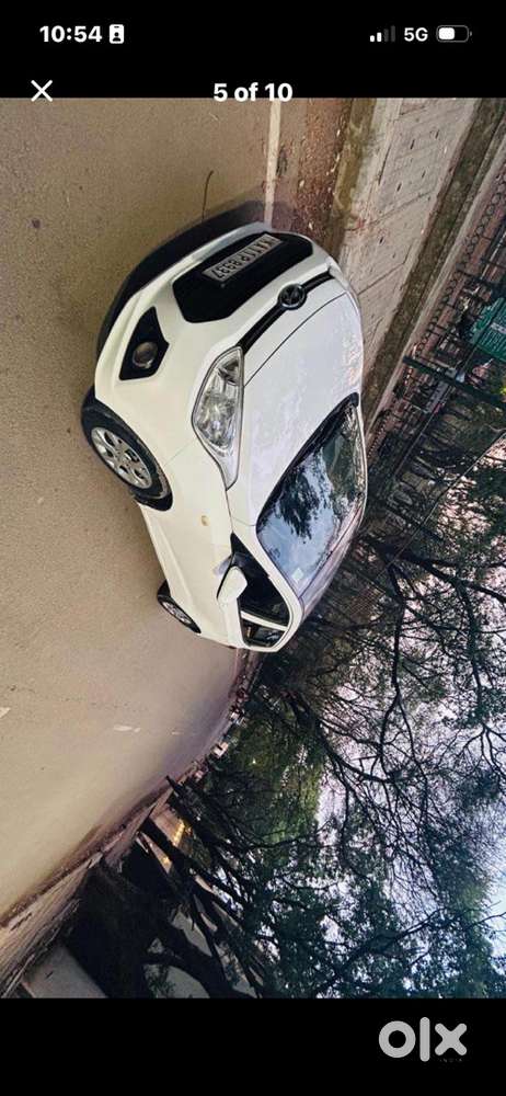 Hyundai Manual 2016 car