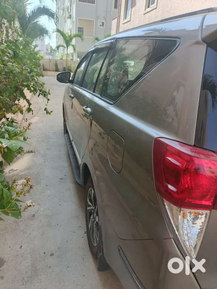 Toyota Innova Crysta 2025 Oct Urgent Sale