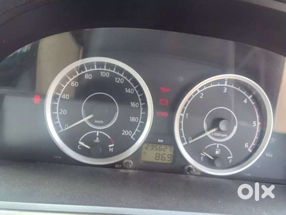 Tata Safari Storme 2013 Diesel 4x2