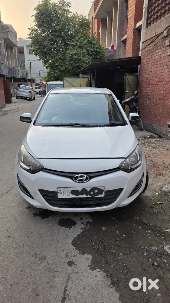 Hyundai I20 2013 Petrol Good Condition Family Car