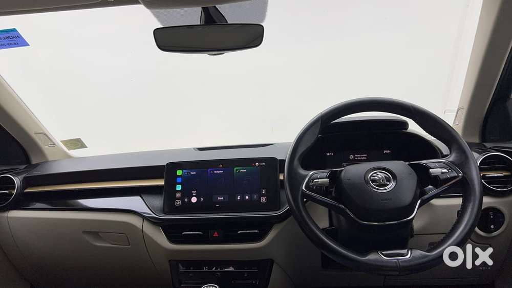 Skoda Slavia Style 1.0l Tsi Mt, 2022, Petrol