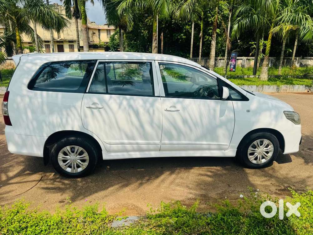 Toyota Innova 2.5 Gx 7 Str Bs-iii, 2014, Diesel