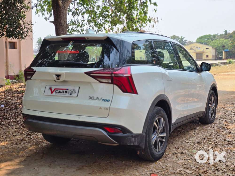 Mahindra Xuv700 2.0 Ax 5 Petrol Mt Str, 2022, Petrol