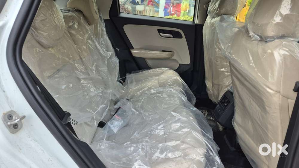 Tata Altroz Creative S, 2025, Petrol