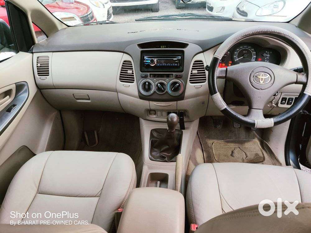 Toyota Innova 2.5 G (diesel) 8 Seater, 2009, Diesel