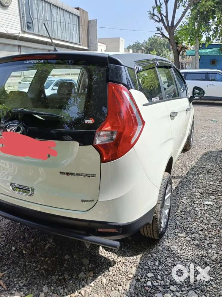 Mahindra Marazzo 2022 Diesel 107050 Km Driven