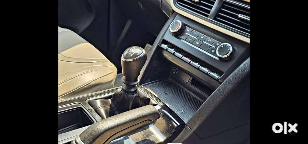 Mahindra Xuv700 Ax7 Awd, 2022