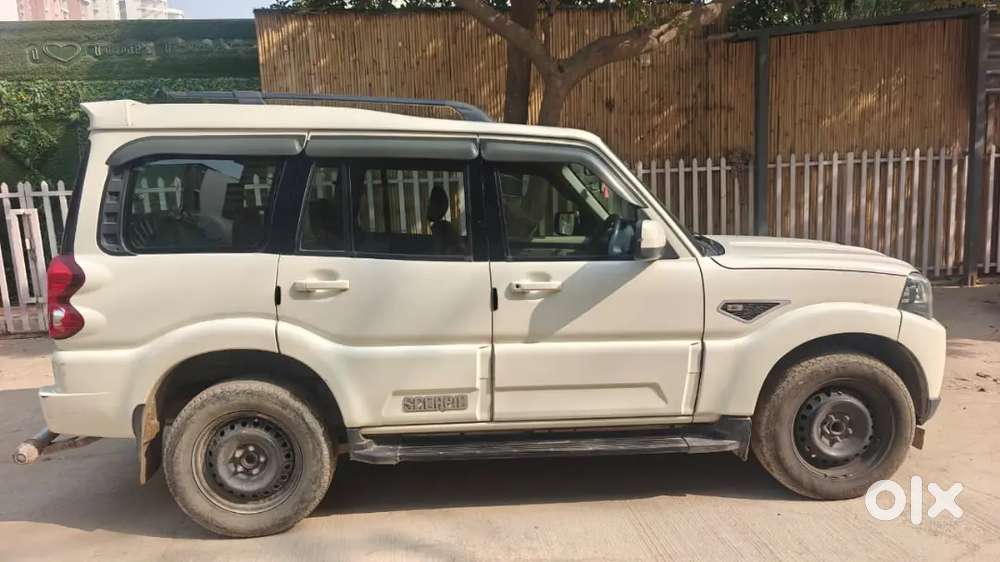 Mahindra Scorpio 2018 Diesel 95435 Km Driven