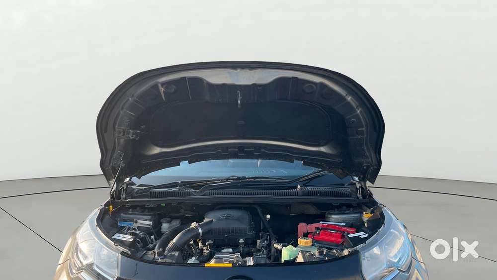 Tata Nexon 1.2 Revotron Xm (s), 2022, Petrol