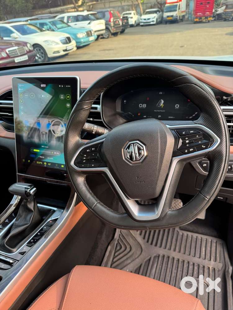 Mg Hector Plus Savvy Pro 1.5 Turbo Petrol Cvt 7 Str, 2023, Petrol