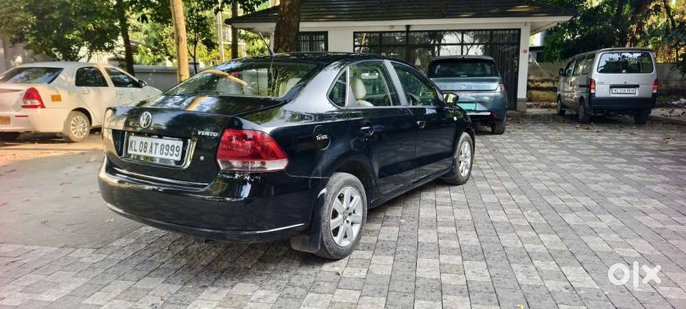 Volkswagen Vento Celeste 1.6 Highline, 2011, Petrol