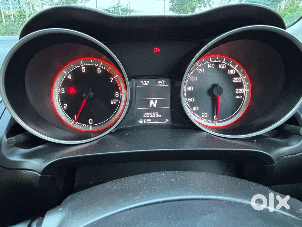 Maruti Suzuki Swift 2018 Amt Zxi, 2022, Petrol