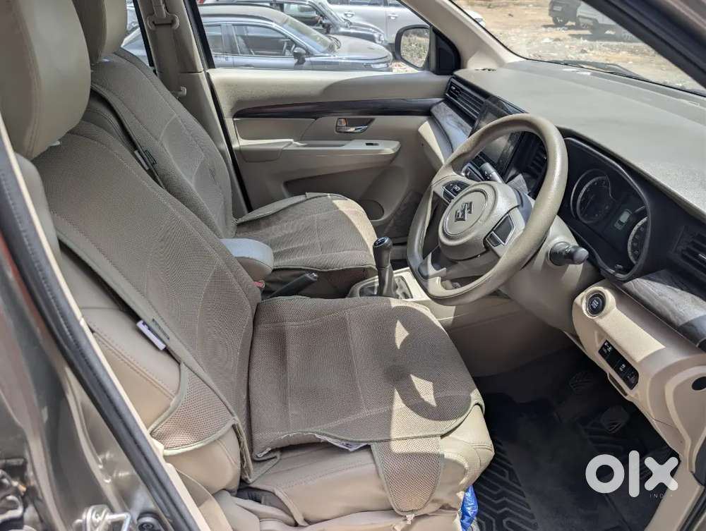 Maruti Ertiga Zxi 2022 Cng / First Owner/ Top Model