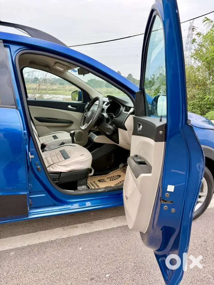 Renault Triber 1.0 Rxz 2020 Dual Tone