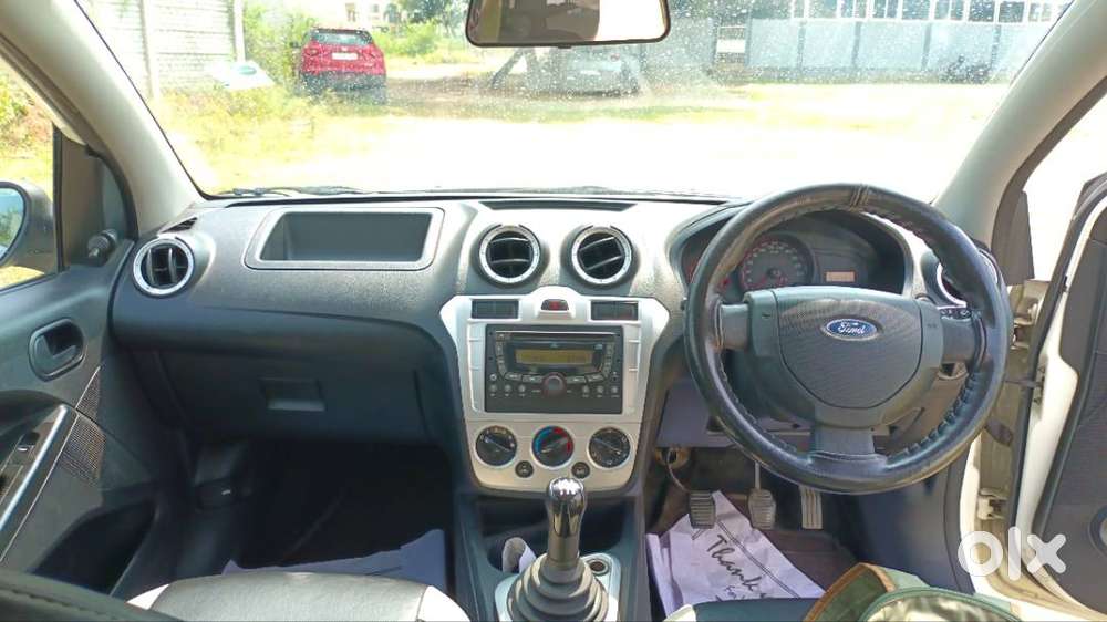 Ford Figo Lxi Duratec 2012