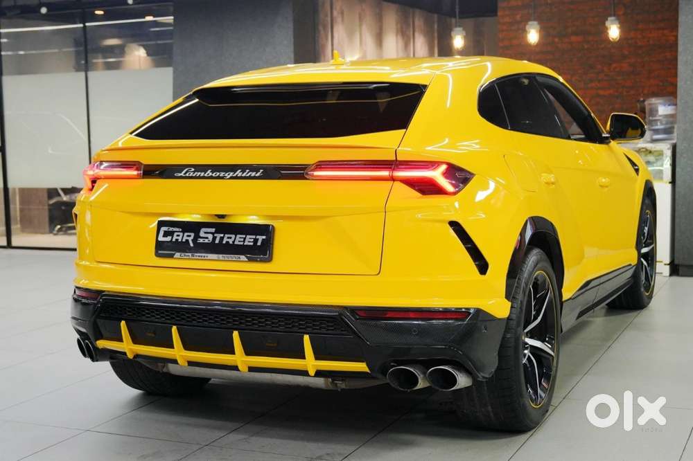 Lamborghini Urus V8, 2018, Petrol