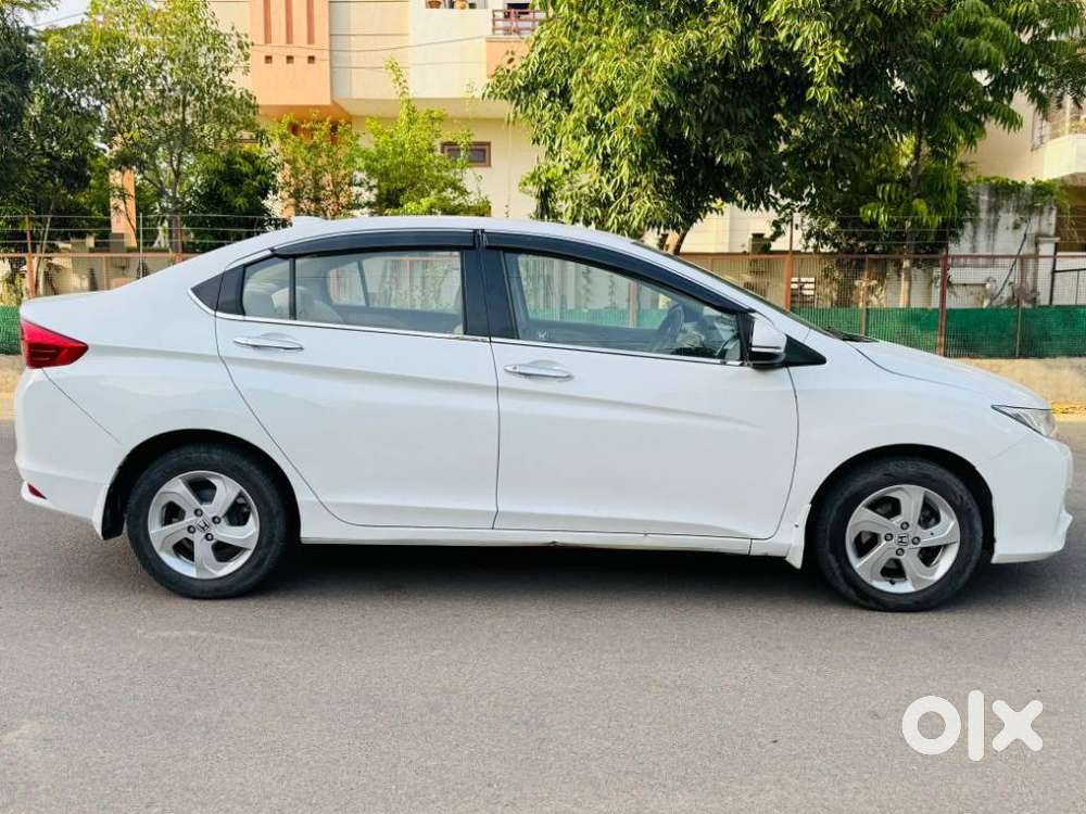 Honda City 2015-2017 I Vtec V, 2016, Petrol