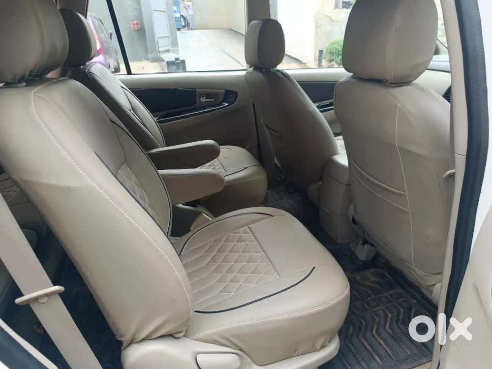 Toyota Innova 2011 Diesel Well Maintained
