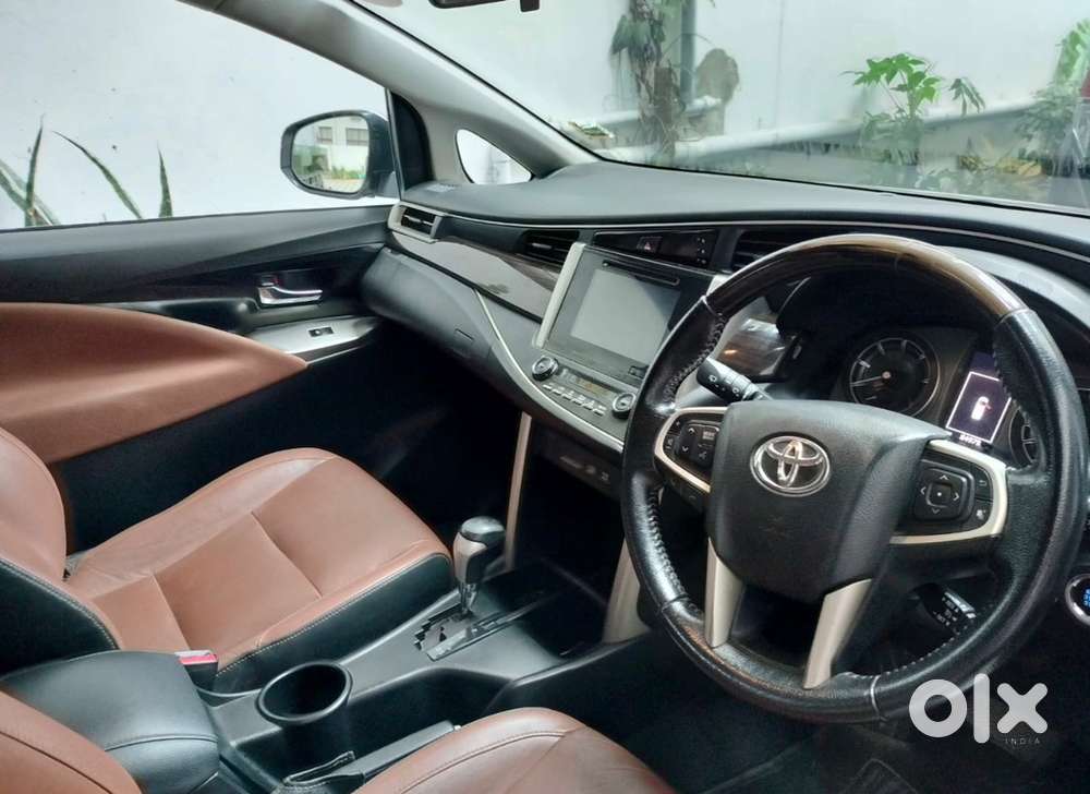 Innova Crysta 2.8 Zx Automatic 2017