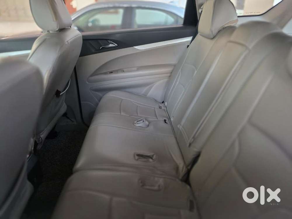 Mahindra Marazzo M6 8str, 2019, Diesel