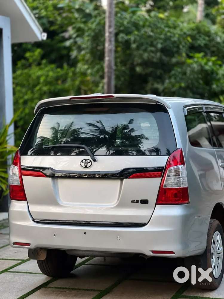 Toyota Innova 2.5 G 2015
