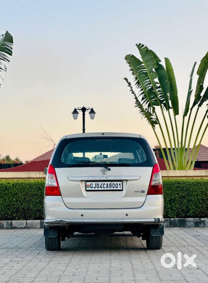 Toyota Innova 2.5 G (diesel) 8 Seater, 2013, Diesel