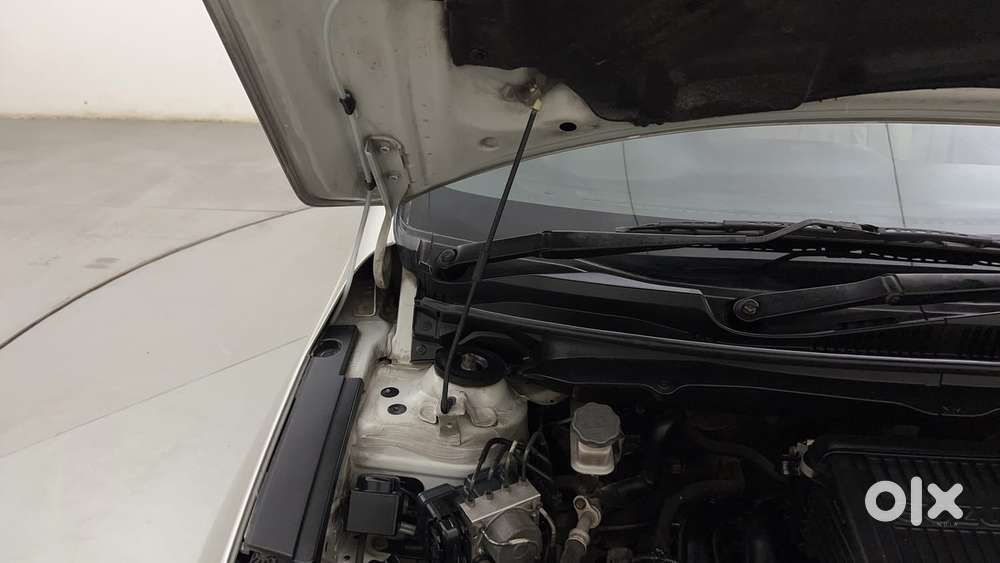 Maruti Suzuki Ciaz 2014-2017 At Zxi, 2016, Petrol