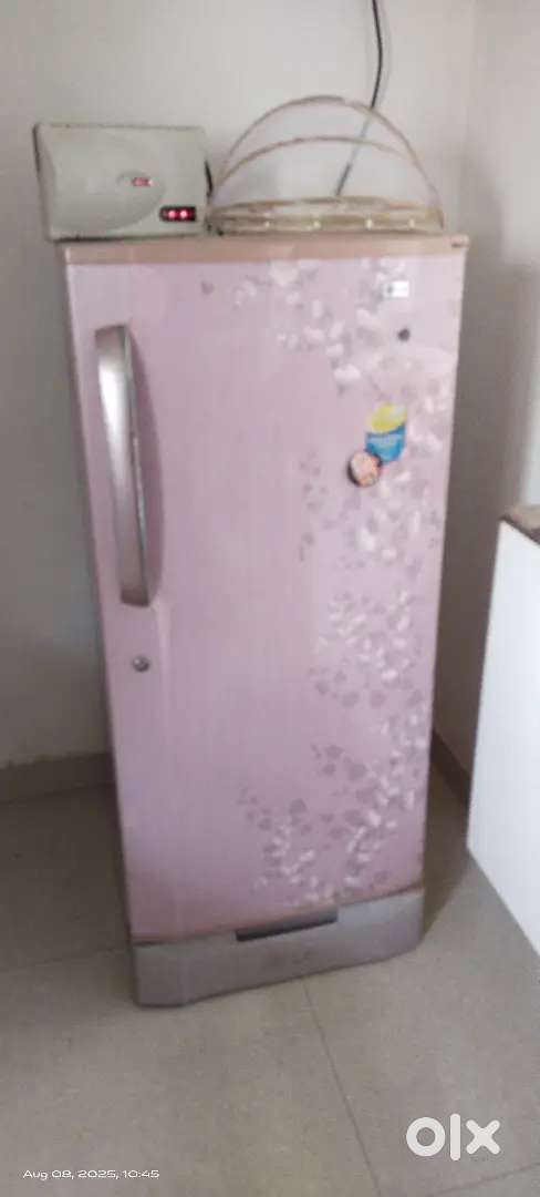 LG Fridge 180 litre