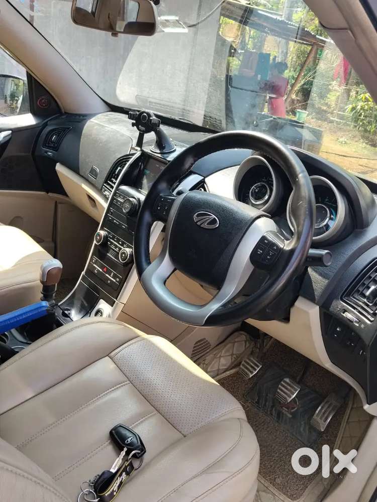 Xuv 500 W10