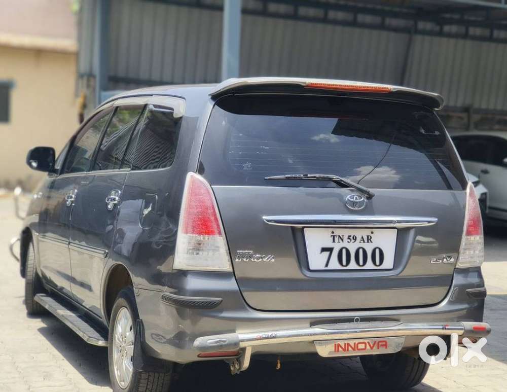 Toyota Innova 2.5 V 7 Str, 2011, Diesel