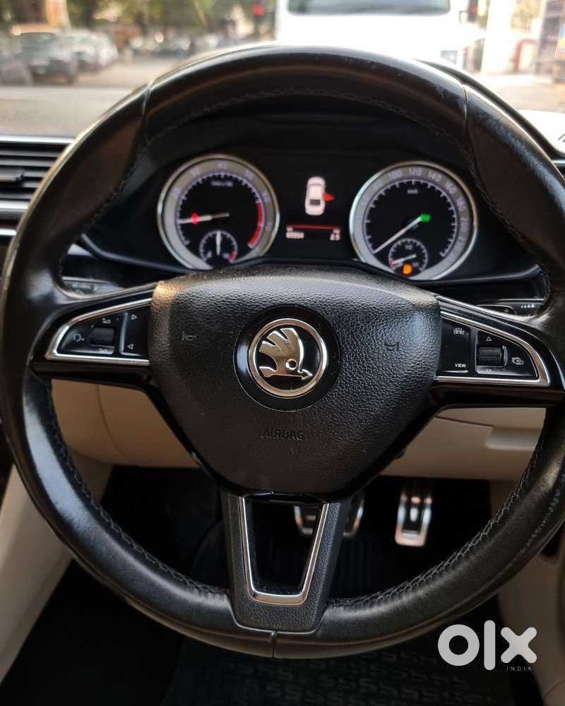 Skoda Superb 2.0 Tsi At L&k, 2018, Petrol