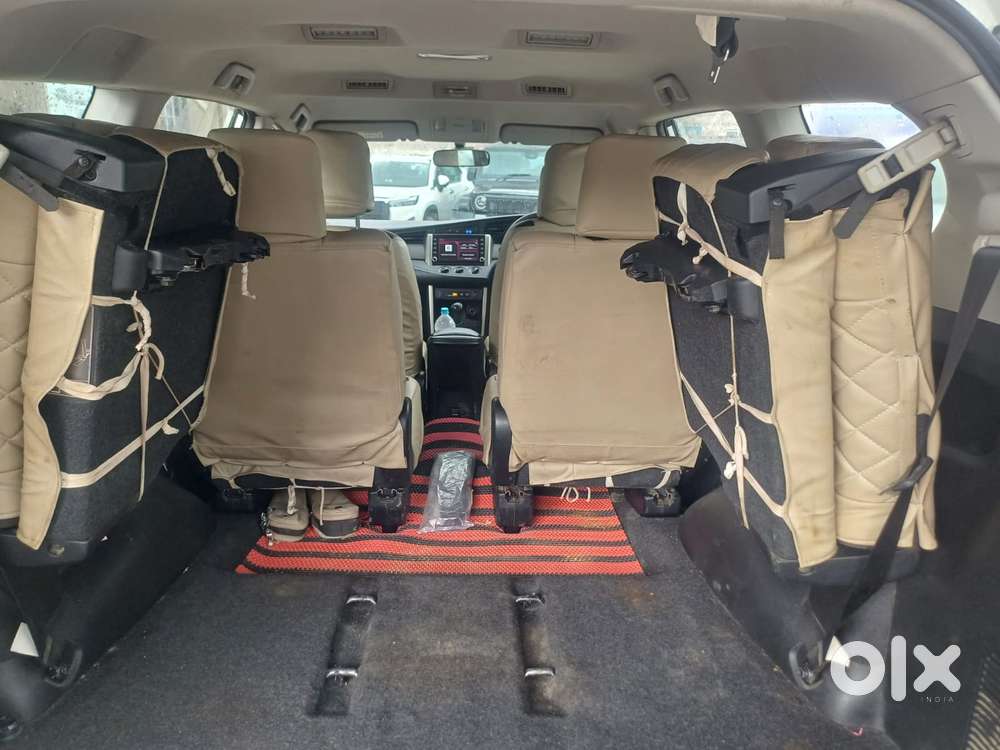 Toyota Innova Crysta 2.4 G Mt 7 Str, 2023