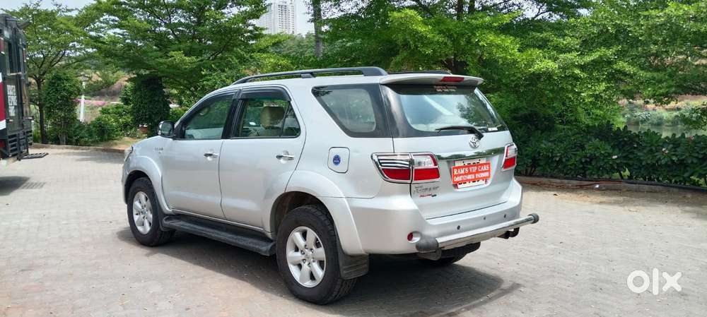Toyota Fortuner 3.0 4x4 Manual, 2011, Diesel