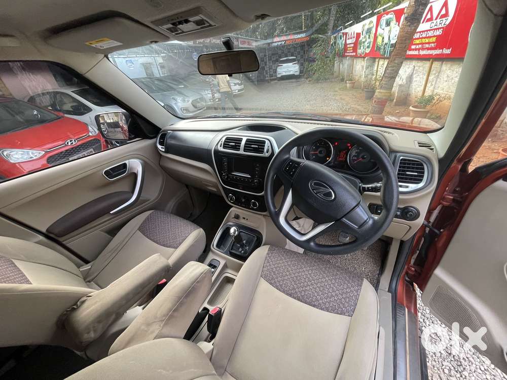 Mahindra Tuv 300 T8 Amt, 2016, Cng & Hybrids