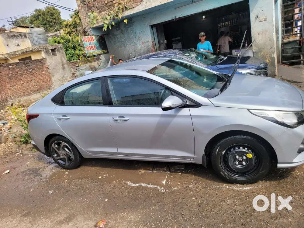 Hundai Verna 1.5 Mpi Mt S+