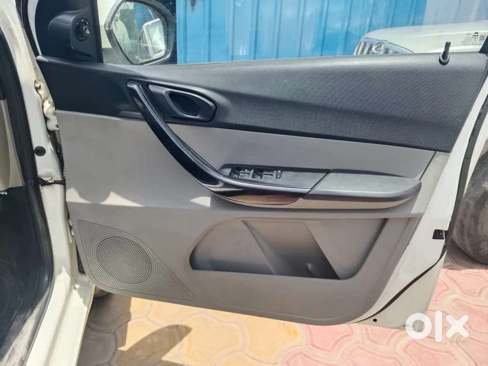 Tata Tiago 1.2 Revotron Xt, 2019, Petrol