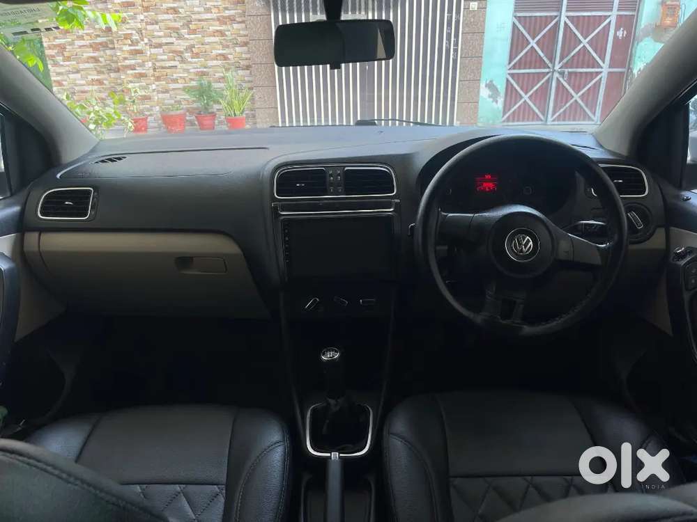 Passing 2031,volkswagen Polo 2011 Year