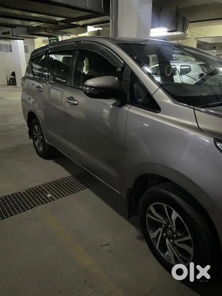 Toyota Innova Crysta 2022 डीज़ल Auto