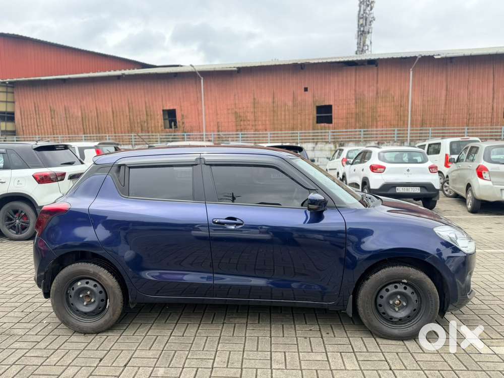 Maruti Suzuki Swift 1.2 Vxi (o), 2022, Petrol