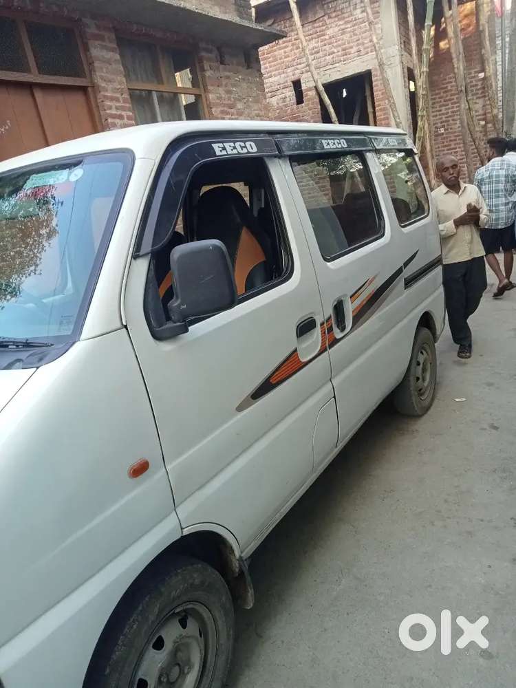 Maruti Suzuki Eeco 2017 Variant Smiles