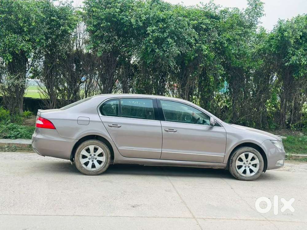 Skoda Superb 1.8 Ambition Tsi Mt, 2012, Petrol