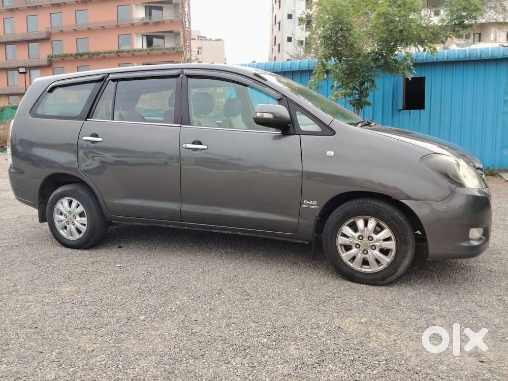 Toyota Innova 2.5 V 7 Str, 2010, Diesel