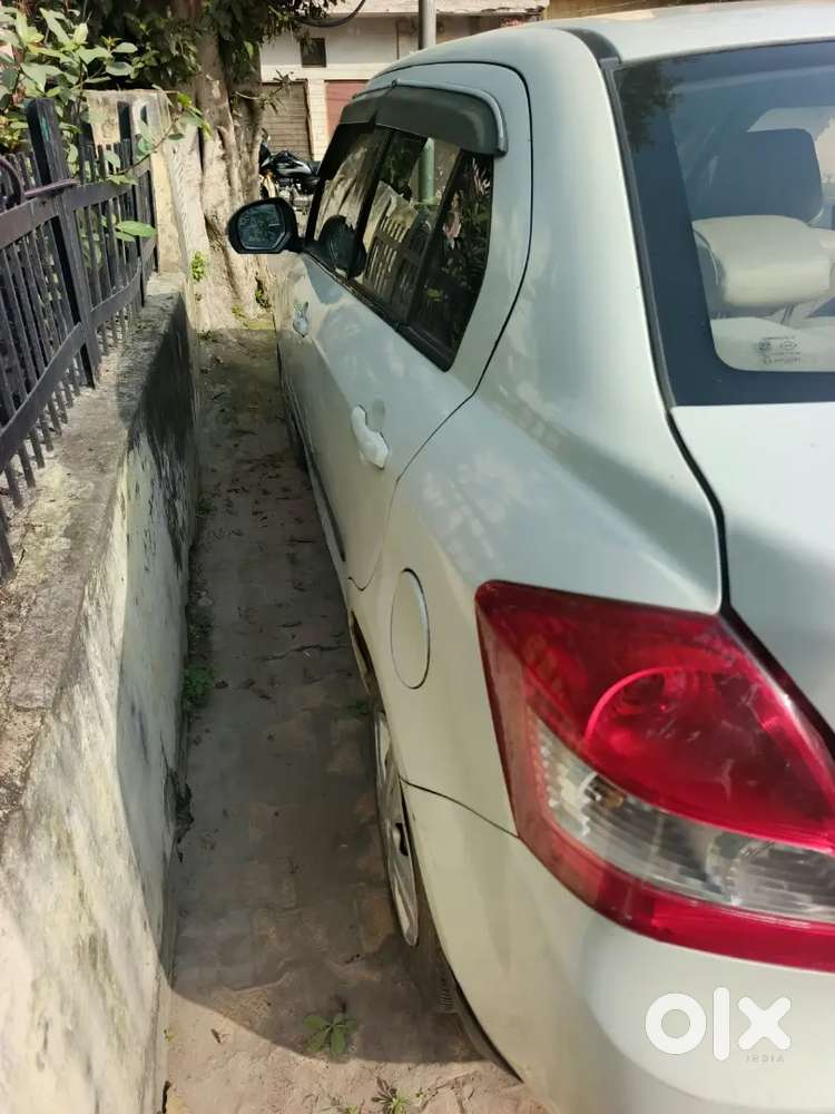 Maruti Suzuki Dzire Vxi 2012