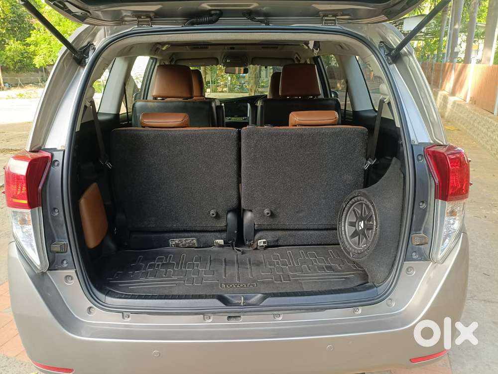Toyota Innova Crysta 2.8z Automatic, 2016, Diesel