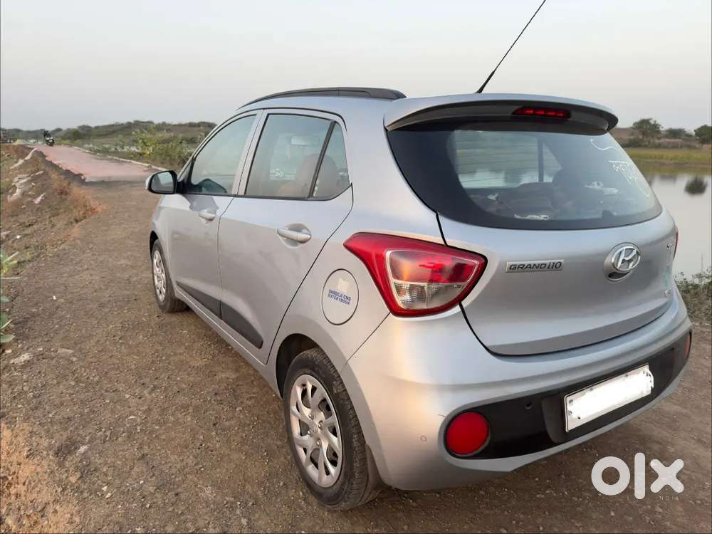 Hyundai Grand I10 2019 Cng Well Maintained